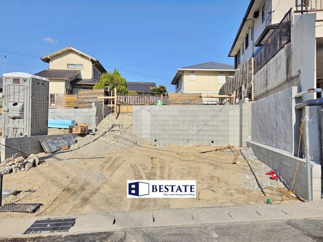 【前面道路含む現地写真】 | 知多市巽が丘第2　2号棟