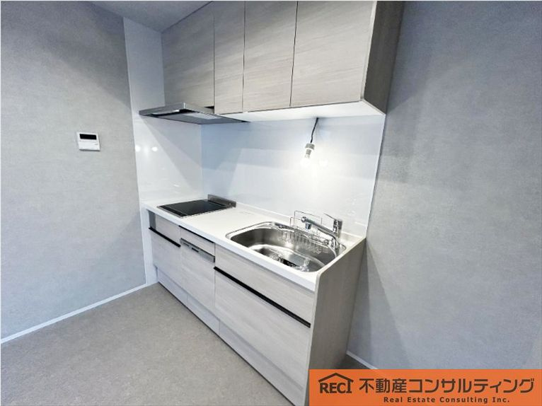 西宮市小松町1丁目　中古戸建のキッチン