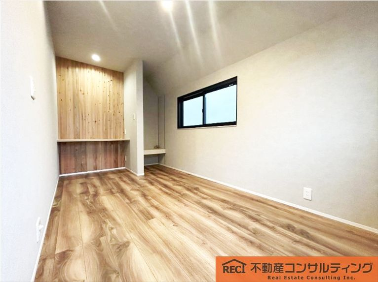 西宮市小松町1丁目　中古戸建の洋室