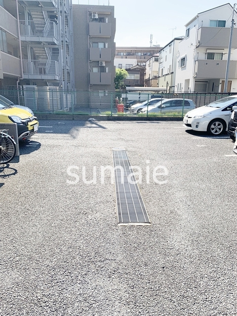 メゾンドフォーレの駐車場|駐車場です☆