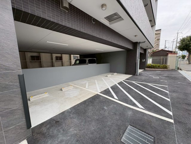 【駐車場】 | アドバンス大阪クラージュ