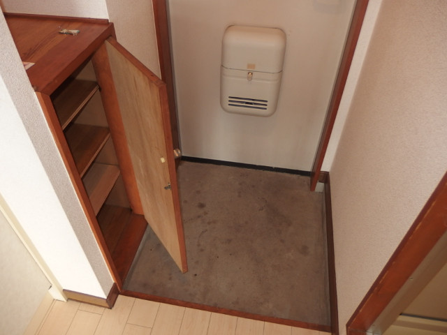 メゾン西大平Ⅱの玄関