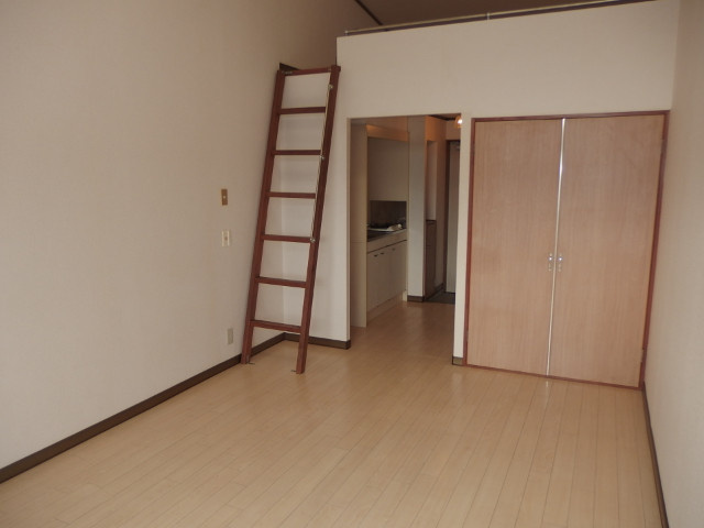 メゾン西大平Ⅱの洋室