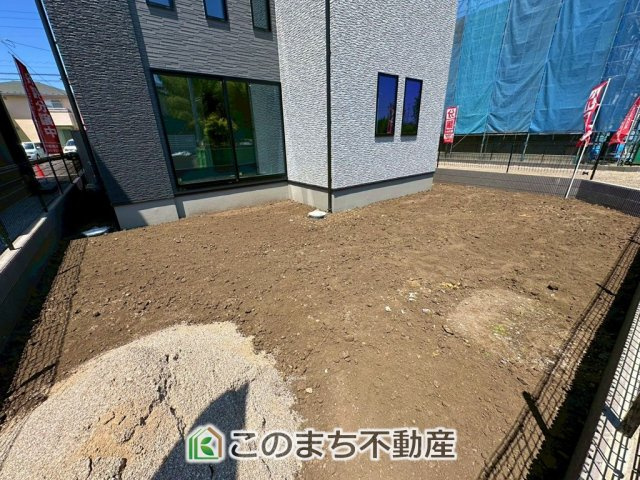 アーバンモデリア宇都宮市細谷町の庭|大きなお庭でご家族や友人を招いてＢＢＱもできますね！お子様の水遊びにもぴったりです☆
