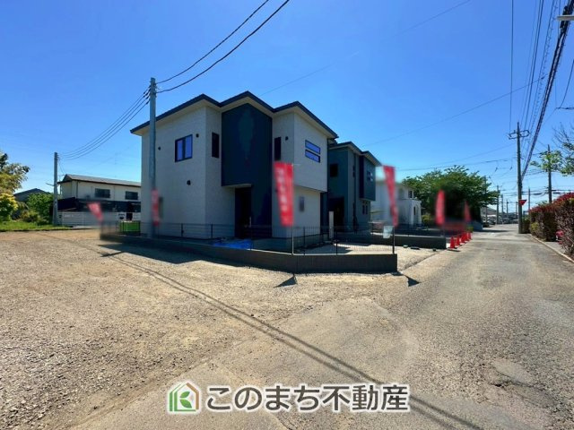 アーバンモデリア宇都宮市細谷町の前面道路含む現地写真|前面道路は交通量が少なく、運転が苦手な方でも落ち着いて出し入れ出来ます☆
