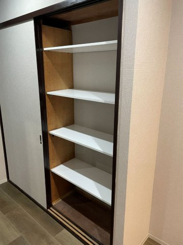 池袋本町貸家の収納