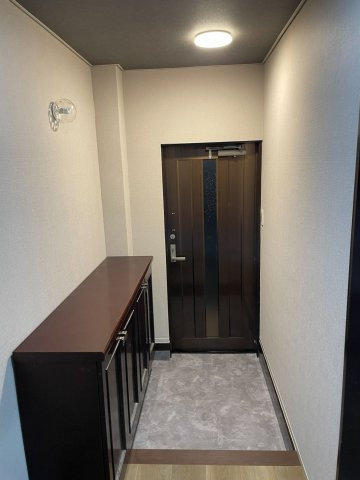 池袋本町貸家の玄関