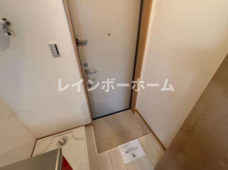 ウエストコート六町の玄関|※別部屋参照写真となります。