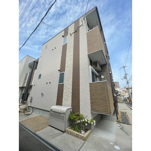 シャイニーサイドのエントランス