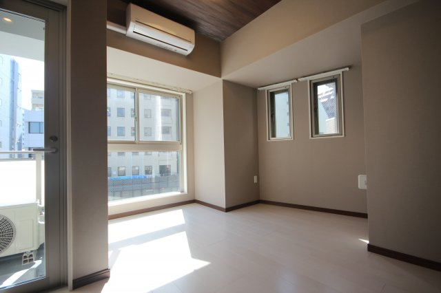 【居間・リビング】