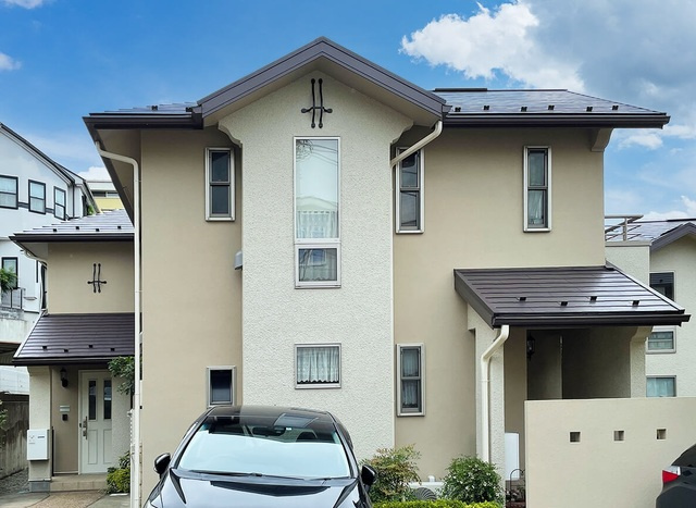 ＱＵＡＴＲＥ　ＳＡＩＳＯＮＳ　宮崎台Ｆ棟の外観