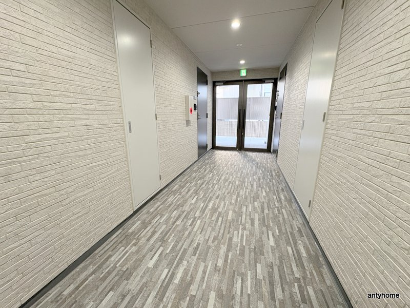 ウェルスクエア豊中本町　仲介手数料無料のロビー