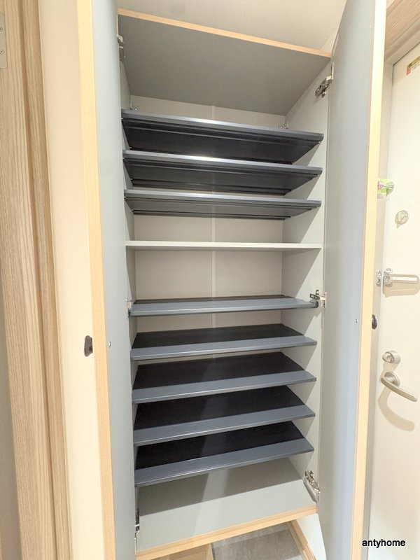 ウェルスクエア豊中本町　仲介手数料無料の収納