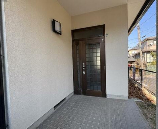 横浜市緑区上山3丁目の玄関|玄関付近です。広々していますね。