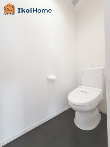 神戸市垂水区舞子台1期　新築戸建のトイレ|【ホームページに現地動画掲載中】●年中無休：当日予約可●トイレが2か所あるので夜中も楽ちん。