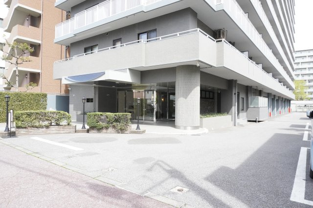 カルム草加の外観