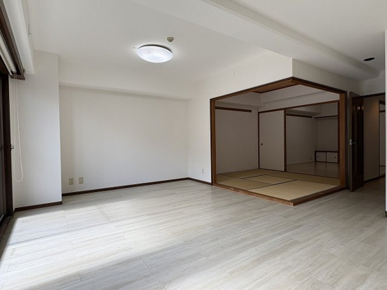 【居間・リビング】 | ニューステージ川奈