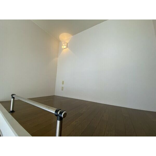 パヴィオンドラレーヌの寝室|ロフト