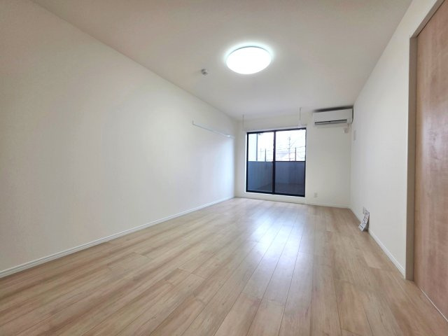 【洋室】 | エクセラン柴崎町 | 同間取り別部屋の参考写真