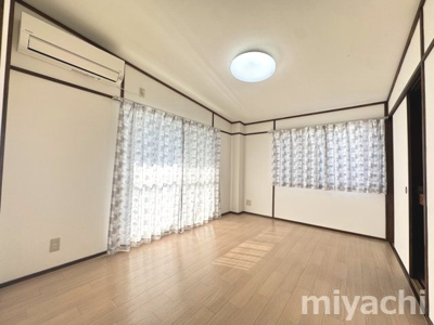 【洋室】 | ガーデンコート・パミエＢ