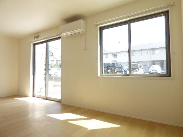 メゾン・クロシェットＣ棟の居間・リビング