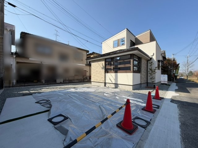 橿原市今井町　新築　モデルハウスの外観|広々駐車場!(^^)!