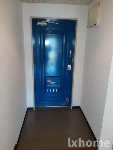 伸栄ハイツの玄関|明るい玄関です