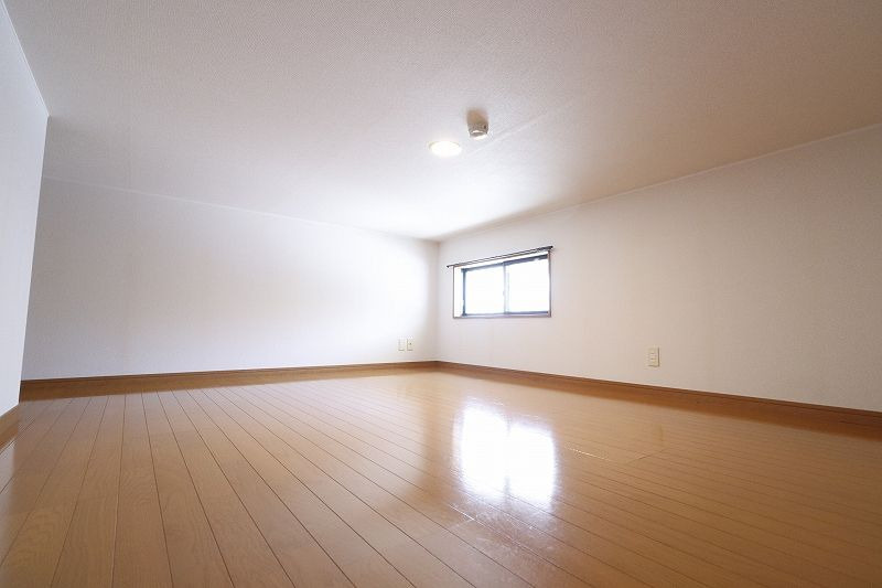 ペガーダ周船寺の居間・リビング