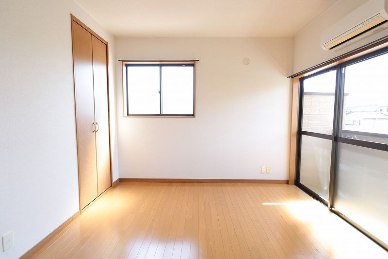 ペガーダ周船寺の居間・リビング