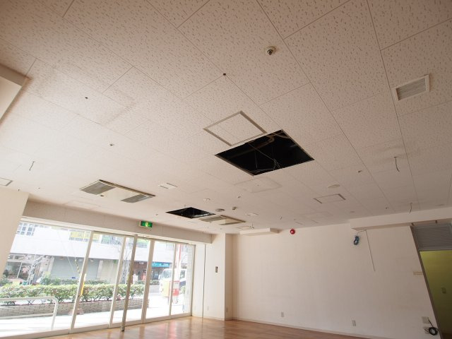 プレノ長田のロビー