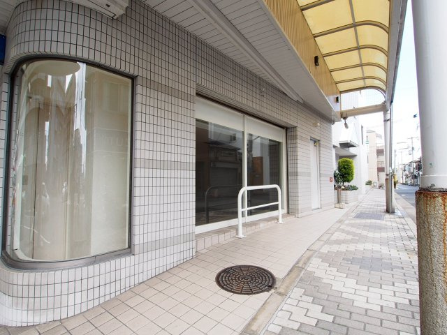 プレノ長田のエントランス