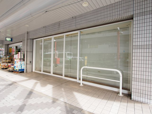 プレノ長田のエントランス