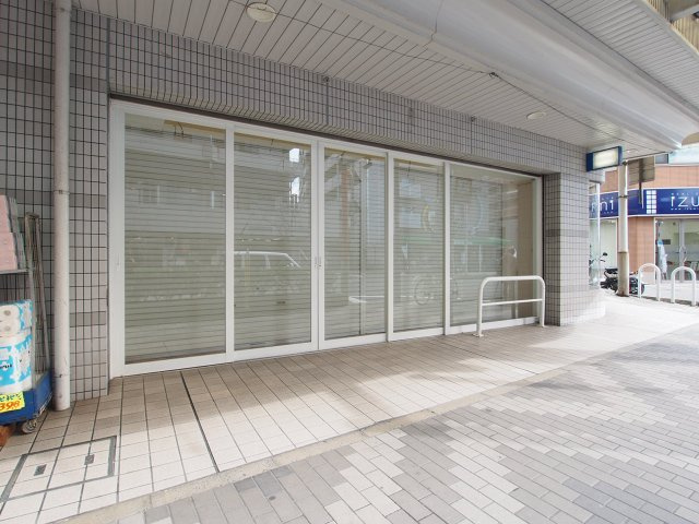 プレノ長田のエントランス