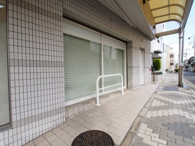 プレノ長田のエントランス