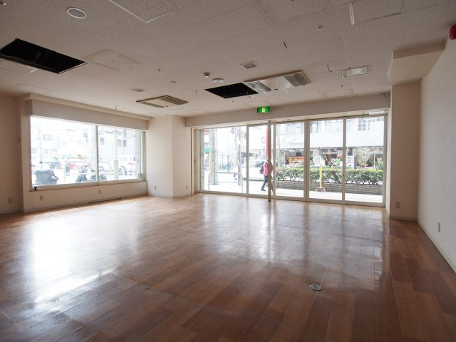 プレノ長田のロビー