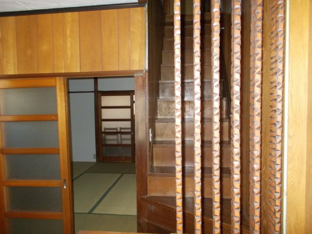 乙木１丁目４－１７貸家の玄関|シンプルで使いやすい玄関です