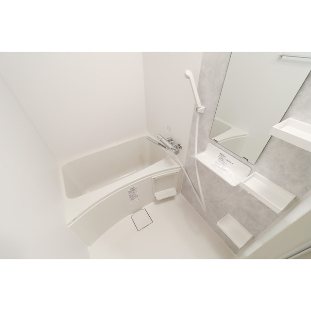 アドバンス神戸ラシュレの浴室|コンパクトで使いやすいお風呂です