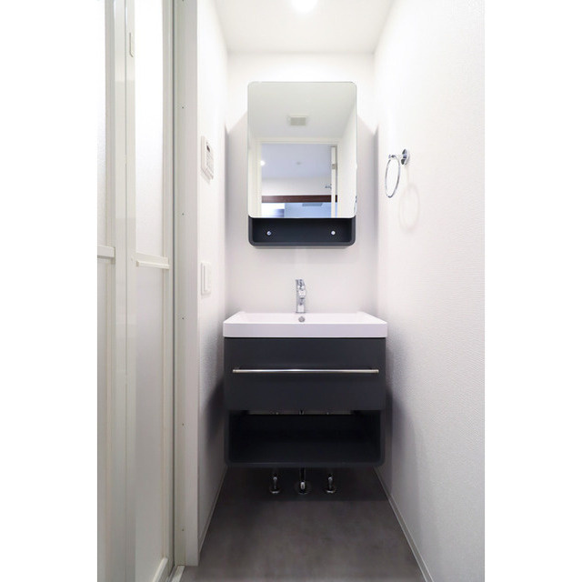 アドバンス神戸ラシュレの洗面所|忙しい朝には欠かせない洗面所です