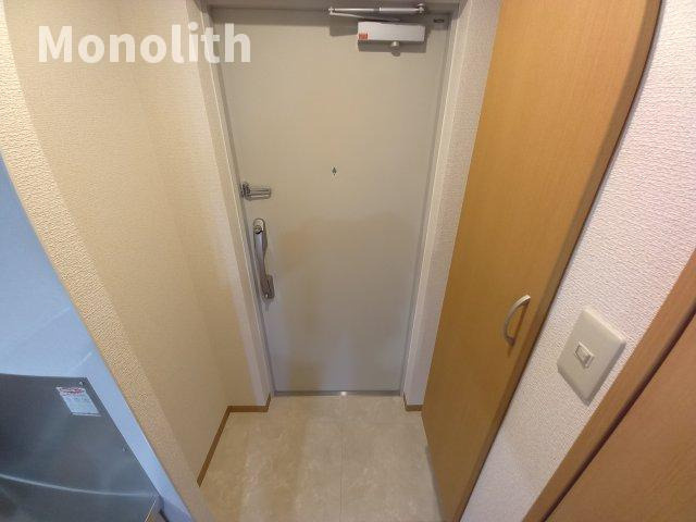 ファシルカワトの玄関