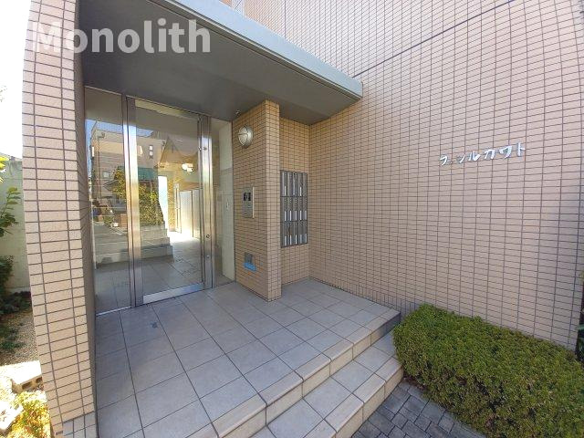 ファシルカワトのエントランス