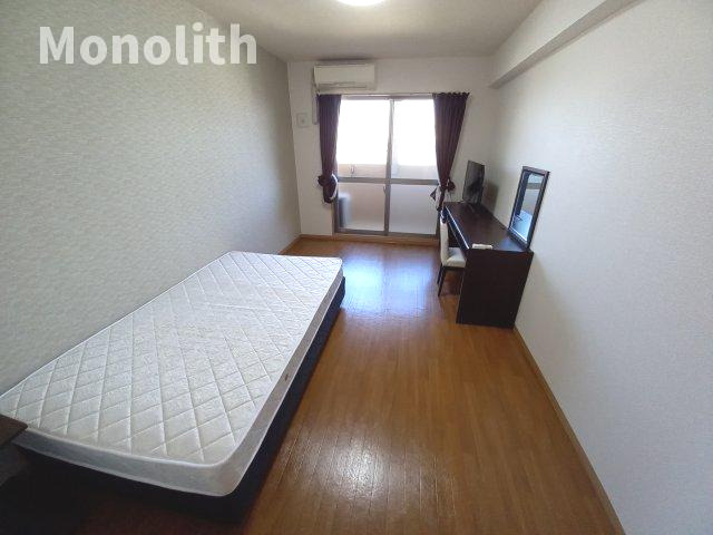 ファシルカワトの洋室