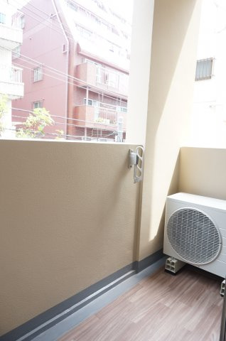 【バルコニー】