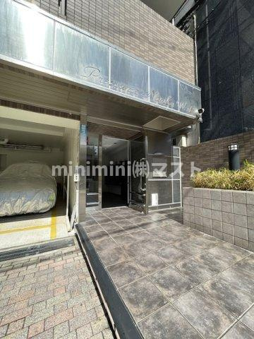 プレサンス難波ＷＥＳＴのエントランス