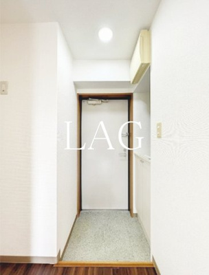 【玄関】 | フレア堀江 | 玄関です。