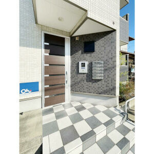 カトレア姪浜のエントランス