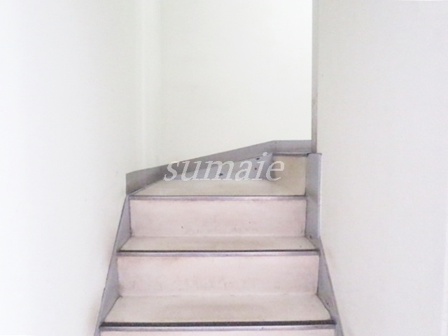 クレール赤羽のその他共用部分|嬉しい敷地内ごみ置き場です☆