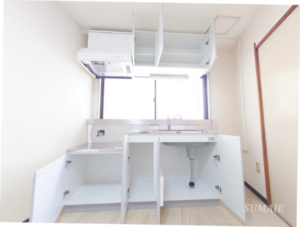 クレール赤羽の収納|奥が収納です！