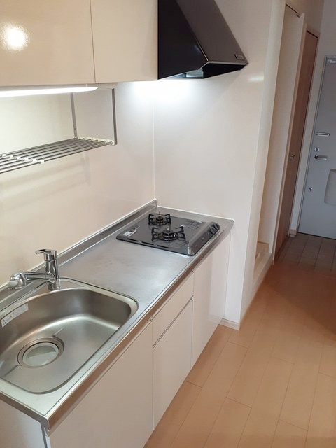 アーベンロートのキッチン|収納豊富なシステムキッチン♪