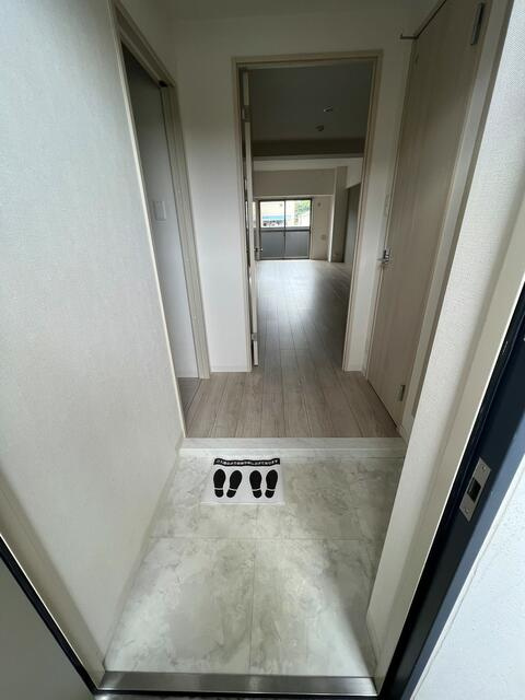 エステルコートの玄関