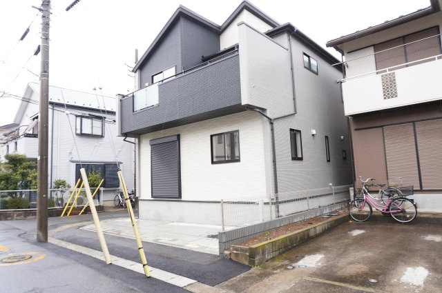 越谷市蒲生東町 新築分譲住宅の外観
